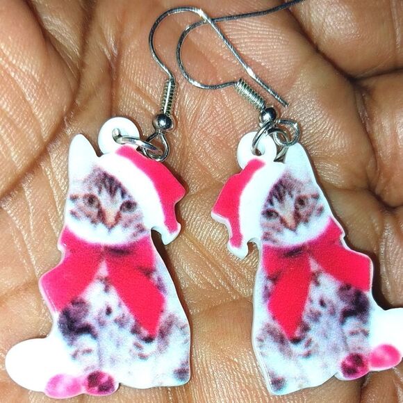 Super cute festive holiday earrings - Picture 5 of 5